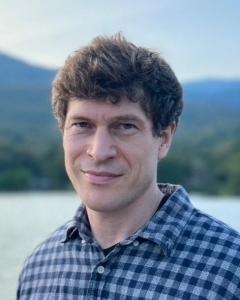 Dr Tim McLellan